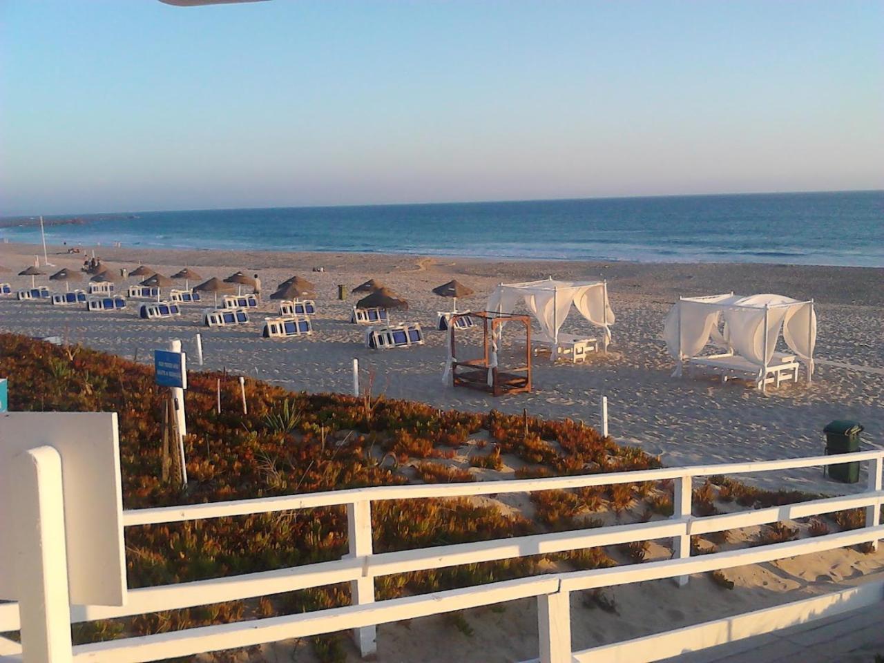 Lisbon Beach Apartments 1 Costa da Caparica Exterior photo